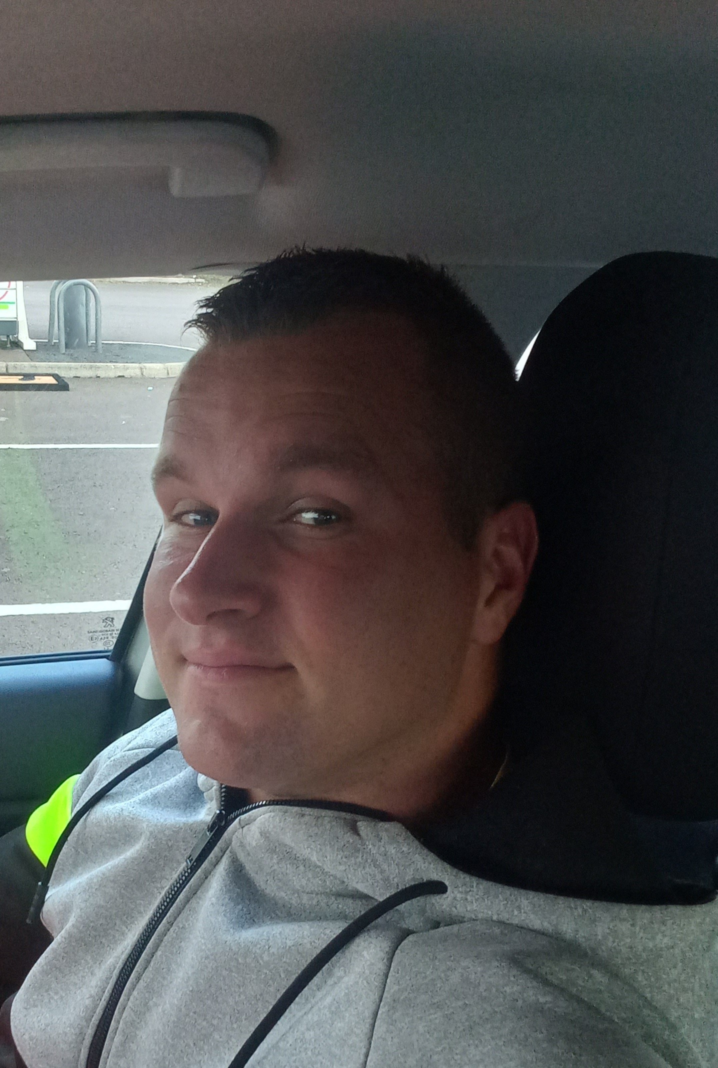 Elidjah - Wellin - Luxembourg | Massage Nue