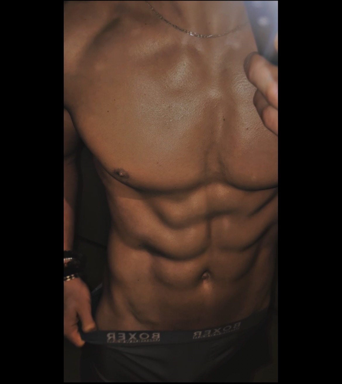 Mirza - Anthisnes - Liège | Massage Nue